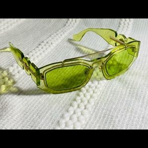 NEW!!  $395 VERSACE GREEN TRANPARENT  MEDUSA SUNGLASSES  MOD. 2235 1252/2  51[]